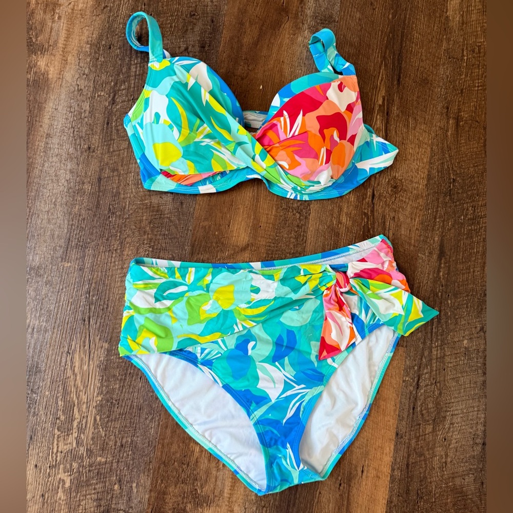 Bleu Rod Beattie 3 piece Colorful Floral Bikini - Picture 3 of 13